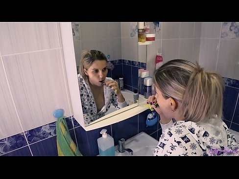 ❤️ פריצה עם צעירים בפיג'מה מסתיימים אוראלי בהצטיינות בתחת - לי שחור ❌ פורנו ב-iw.8kpornvids.ru ☑