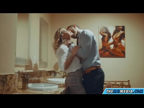 ❤️ כשבלונדינית חזה מפתה אותך בשירותים ציבוריים ❌ פורנו ב-iw.8kpornvids.ru ☑